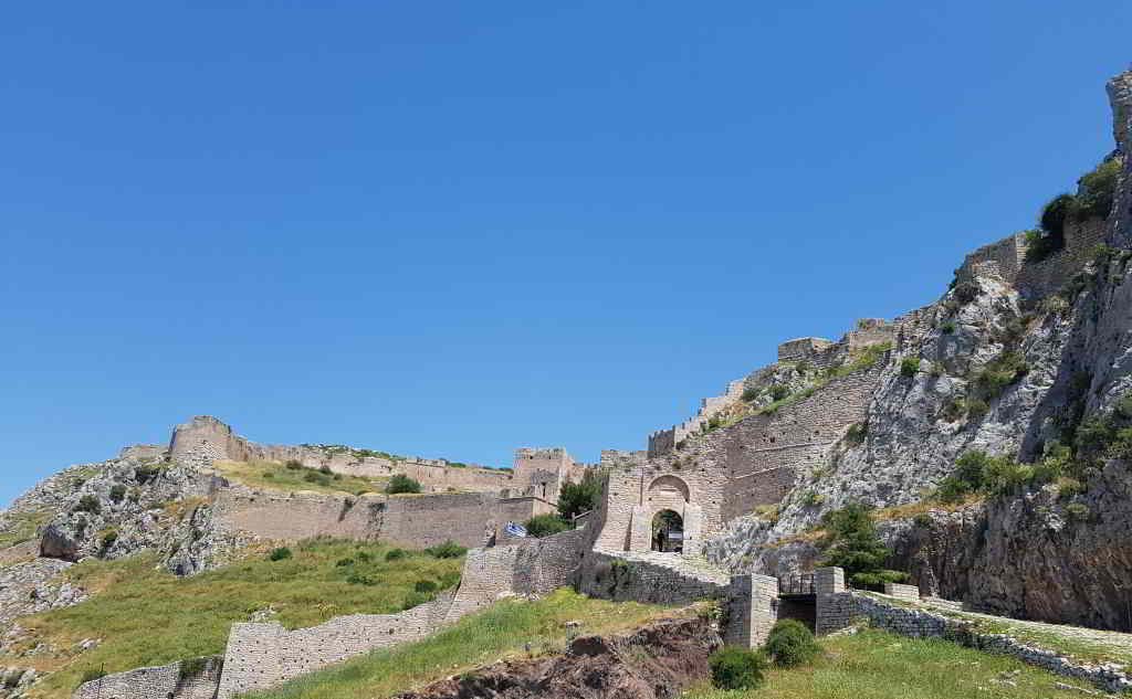 Ancient Corinth Tour - acrocorinth