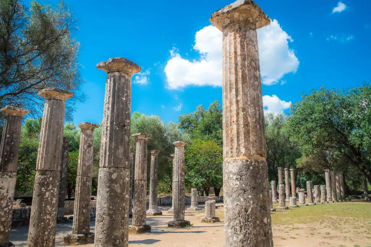 columns-ancient olympia