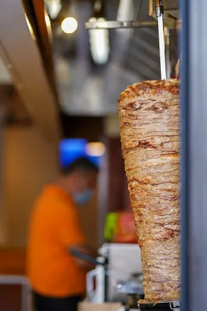 Souvlaki, Gyros